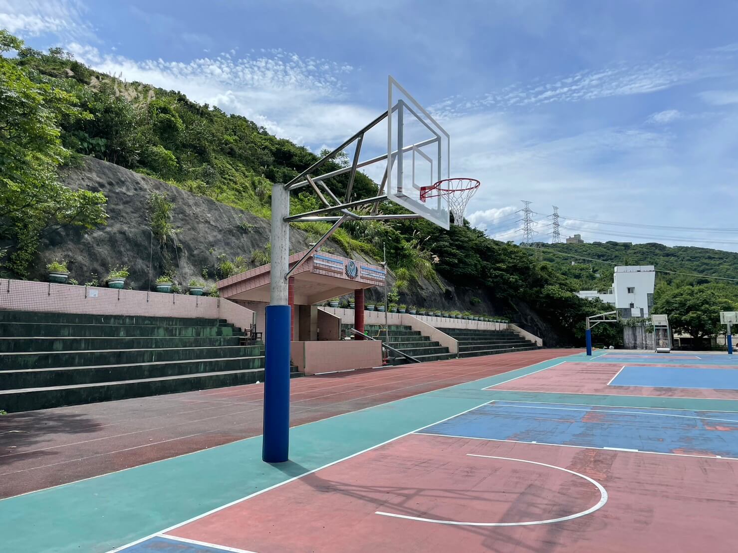 單柱式籃球架-2