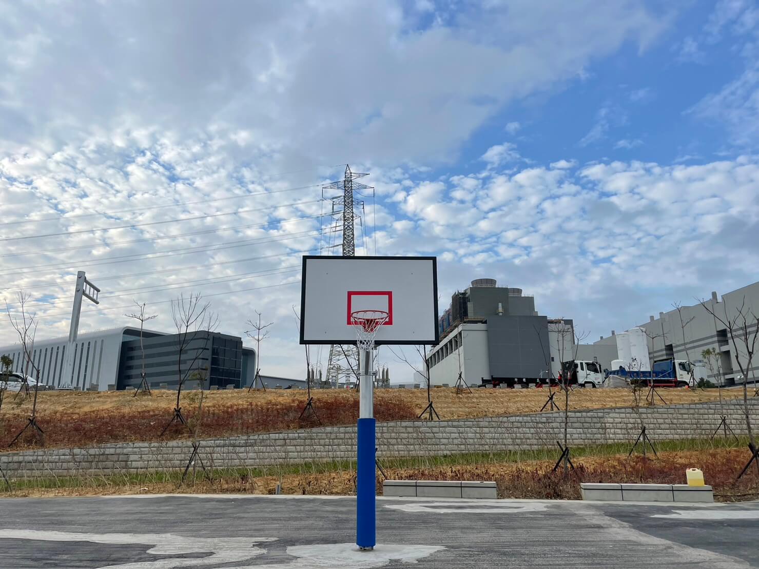 單柱式籃球架-6