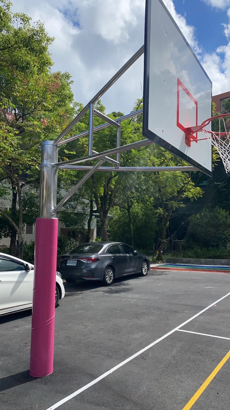單柱式籃球架保護墊-1